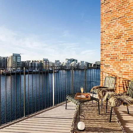 Penthouse W. Private Rooftop At The Waterfront Apartment